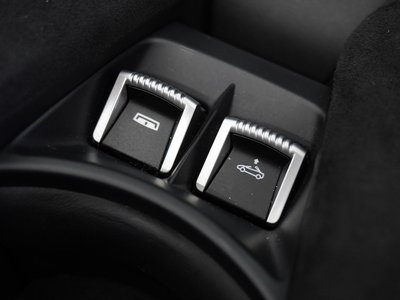 صورة 75 لـ 2021 Mclaren 720S SPIDER