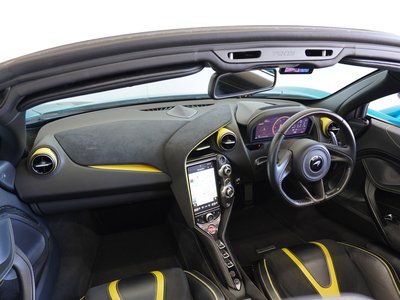 صورة 44 لـ 2021 Mclaren 720S SPIDER