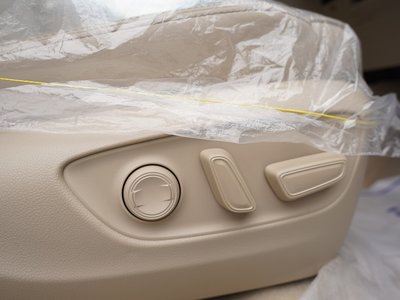 2025 Toyota LAND CRUISER 300 thumbnail 22