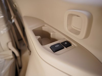 2025 Toyota LAND CRUISER 300 thumbnail 56