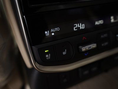 2025 Toyota LAND CRUISER 300 thumbnail 51