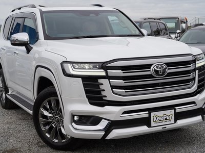 2025 Toyota LAND CRUISER 300 photo 6