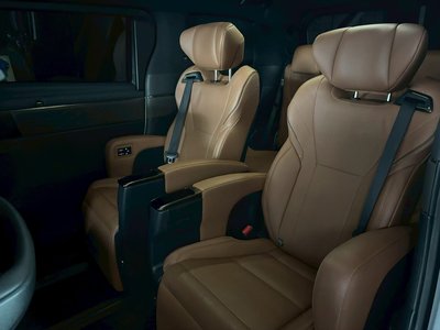 2024 Toyota VELLFIRE — фото 12