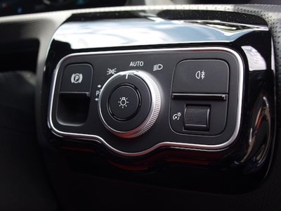2025 Mercedes-BENZ CLA thumbnail 18