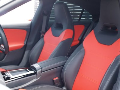 2025 Mercedes-BENZ CLA photo 10