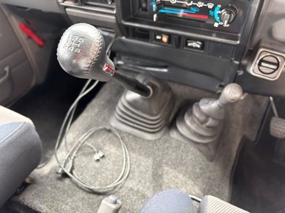 1998 Toyota LAND CRUISER 70 照片 34