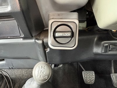 1998 Toyota LAND CRUISER 70 照片 29