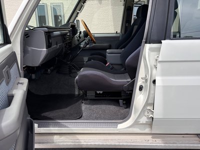 1998 Toyota LAND CRUISER 70 照片 42