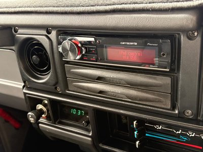 1998 Toyota LAND CRUISER 70 照片 31