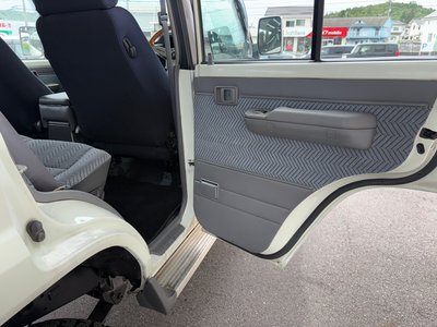 1998 Toyota LAND CRUISER 70 照片 49