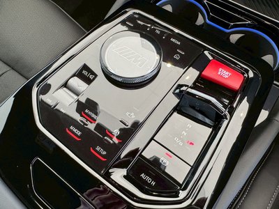 2025 BMW M5 thumbnail 34