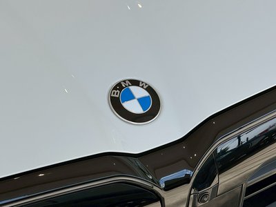 2025 BMW M5 thumbnail 63