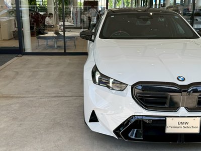 2025 BMW M5 thumbnail 60