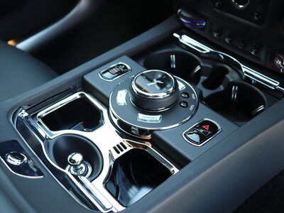 صورة 32 لـ 2020 ROLLS-ROYCE WRAITH