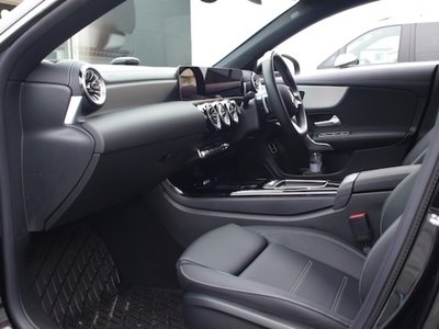 2025 Mercedes-BENZ CLA photo 8