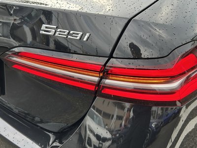 2026 BMW 5 SERIES thumbnail 21
