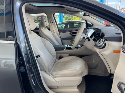 2024 Mercedes-BENZ EQS photo 12