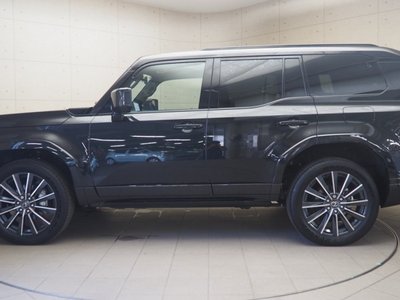 2025 Lexus GX photo 4