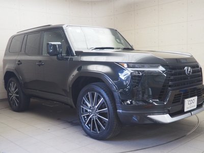 2025 Lexus GX photo 3