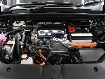 2023 Lexus RZ — миниатюра 24