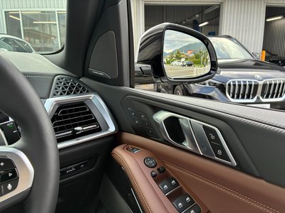2026 BMW X5 thumbnail 35