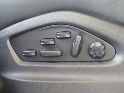 2025 Porsche CAYENNE photo 14