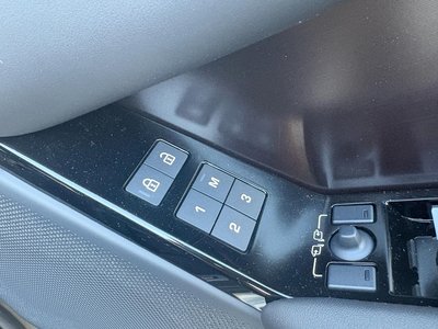 2025 LAND Rover RANGE ROVER VELAR photo 12