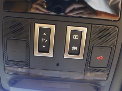 2023 LAND Rover DEFENDER photo 9