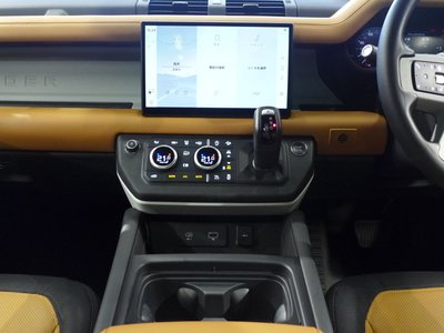 2023 LAND Rover DEFENDER thumbnail 34