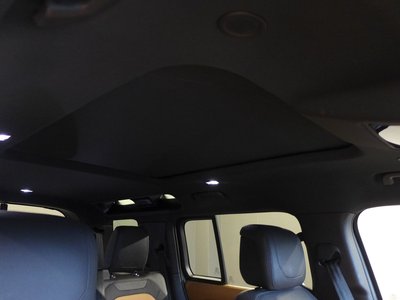 2023 LAND Rover DEFENDER photo 10