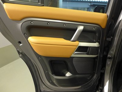 2023 LAND Rover DEFENDER thumbnail 29