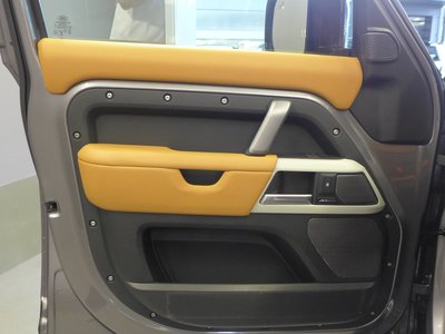 2023 LAND Rover DEFENDER thumbnail 21