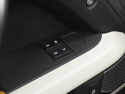 2023 LAND Rover DEFENDER thumbnail 22