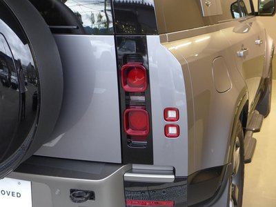 2023 LAND Rover DEFENDER thumbnail 61