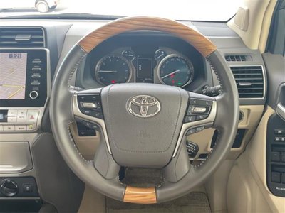 صورة 16 لـ 2023 Toyota LAND CRUISER PRADO