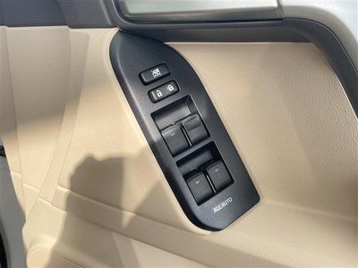 صورة 15 لـ 2023 Toyota LAND CRUISER PRADO
