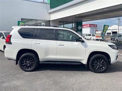 صورة 39 لـ 2023 Toyota LAND CRUISER PRADO