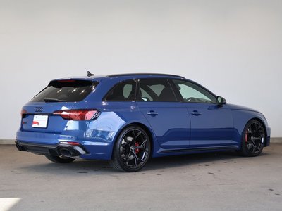 2023 AUDI RS4 AVANT photo 5