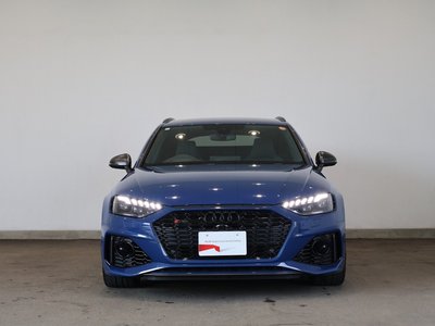 2023 AUDI RS4 AVANT photo 2
