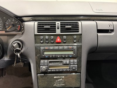 1998 Mercedes-BENZ E-CLASS AMG 照片 27