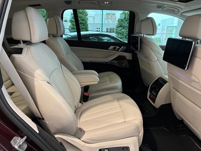 صورة 16 لـ 2021 BMW Alpina XB7