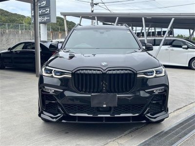 2020 BMW X7 photo 2