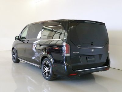 2024 Mercedes-BENZ V-CLASS photo 4