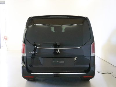 2024 Mercedes-BENZ V-CLASS photo 3