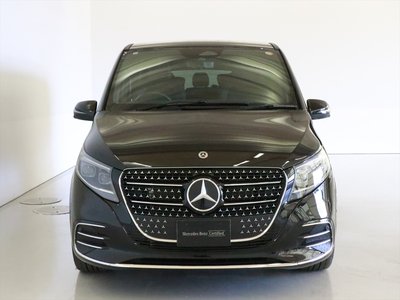 2024 Mercedes-BENZ V-CLASS photo 2