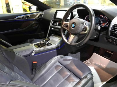 2020 BMW 8 SERIES photo 16
