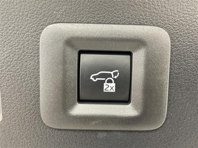 2023 Toyota ALPHARD — фото 19