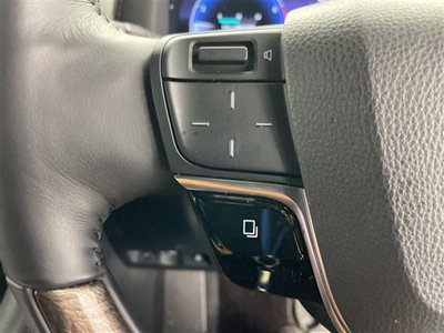 2023 Toyota ALPHARD — фото 11
