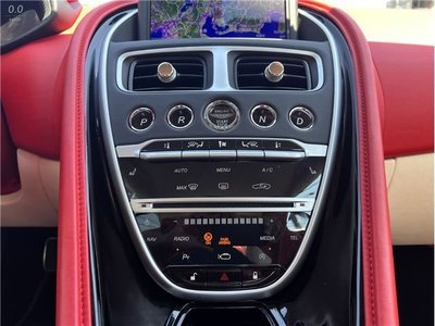 2017 Aston Martin DB11 — миниатюра 16