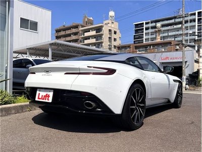 2017 Aston Martin DB11 — миниатюра 2